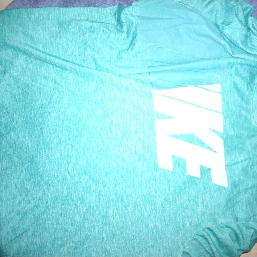 Mens Nike shirt